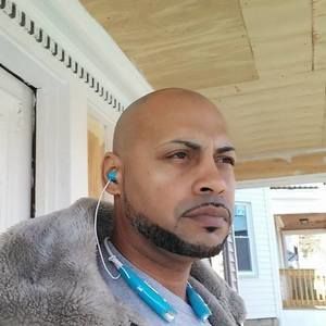 Meet your Posher, Edgardo